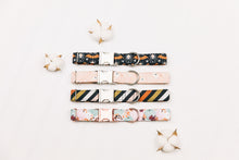 Load image into Gallery viewer, It's Freakin' Bats Dog Collar