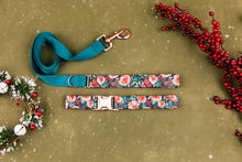 Load image into Gallery viewer, Winterberry Blossom Floral Dog Collar