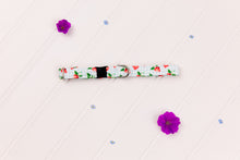 Load image into Gallery viewer, Summer Strawberry Picnic Breakaway Cat Collar
