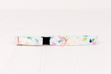 Load image into Gallery viewer, Dainty Watercolour Floral Breakaway Cat Collar