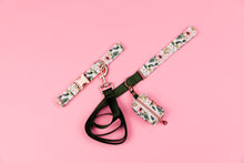 Load image into Gallery viewer, Summer Strawberry Picnic Matching Dog Leash