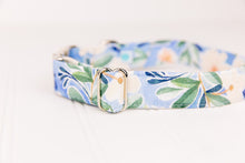 Load image into Gallery viewer, Pretty Petals Floral Dog Collar