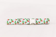 Load image into Gallery viewer, Summer Strawberry Picnic Dog Collar