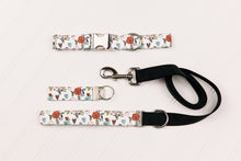 Load image into Gallery viewer, Valentine Floral Dog Collar