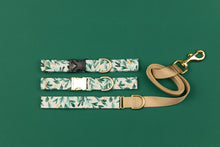 Load image into Gallery viewer, Gold Winter Berry Sprigs Matching Dog Leash