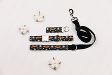 Load image into Gallery viewer, It's Freakin' Bats Dog Collar