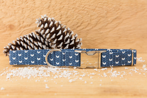 Blue Knit Dog Collar