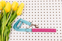 Load image into Gallery viewer, Magenta Arrows Minimalist Matching Dog Leash